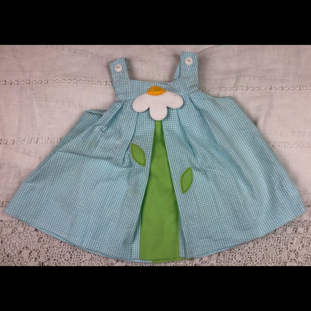 Gingham Sleeveless Daisy Dress
